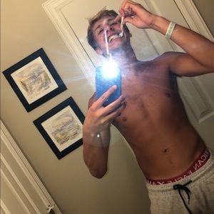 Meet your Posher, Corbin